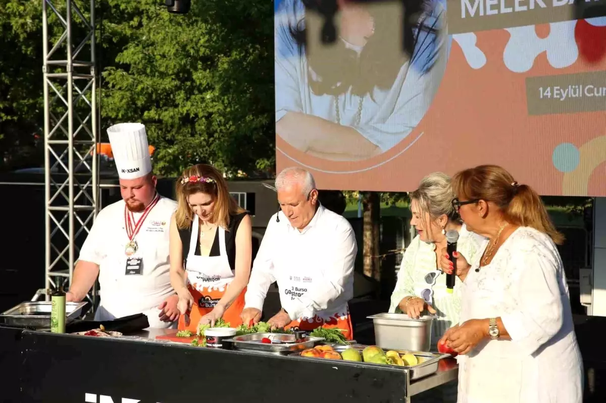 Bursa Uluslararası Gastronomi Festivali Ziyaretçileri Buluşturdu