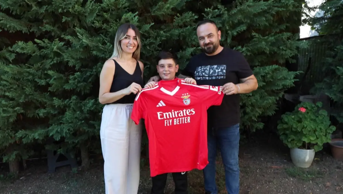 Rüzgar\'ın Benfica Forması Sürprizi