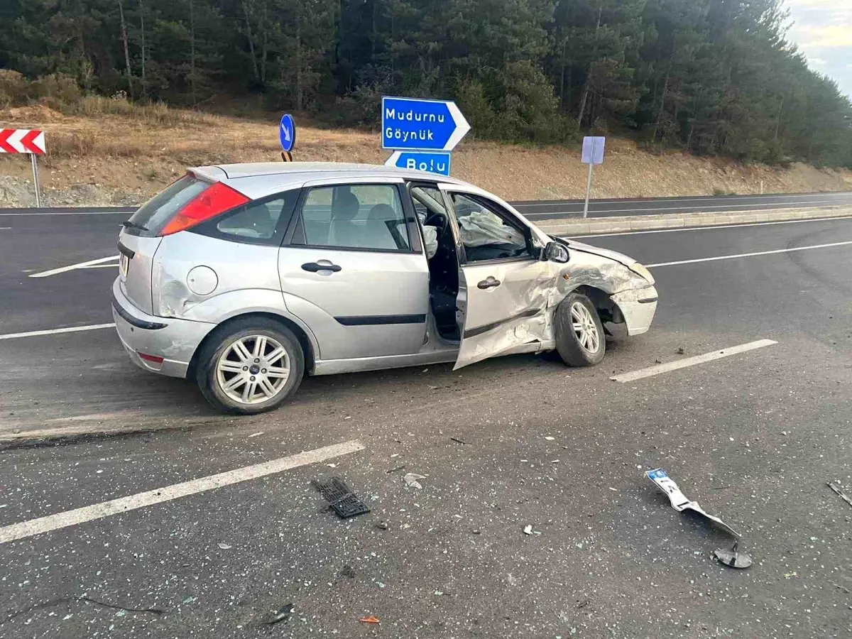 Bolu\'da Trafik Kazası: 3 Yaralı