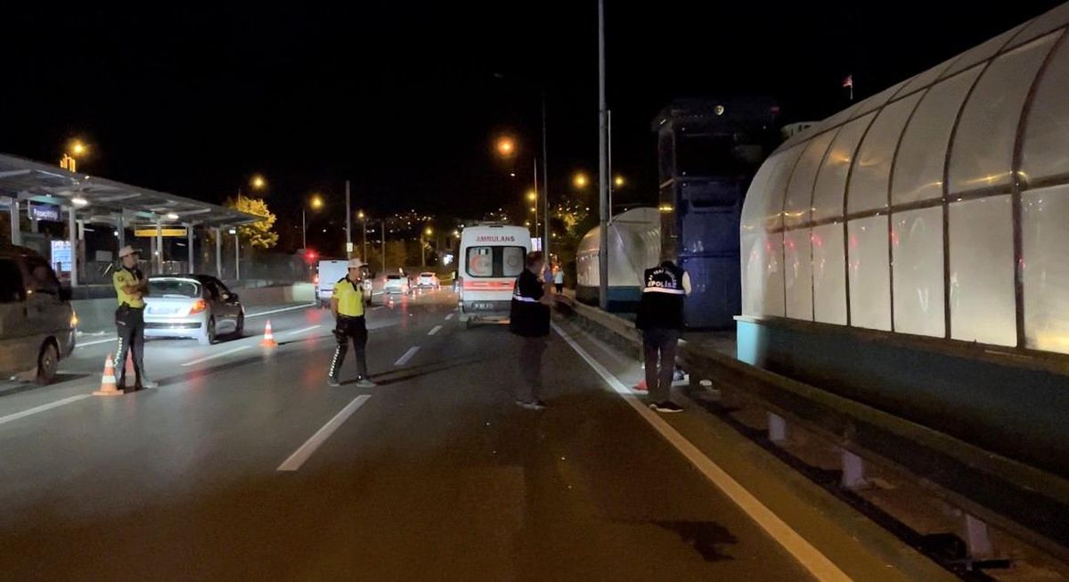 Bursa\'da Motokurye Kazası: Genç Hayatını Kaybetti