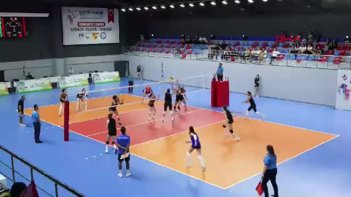 Cumhuriyet Kupası Voleybol Turnuvası Başladı