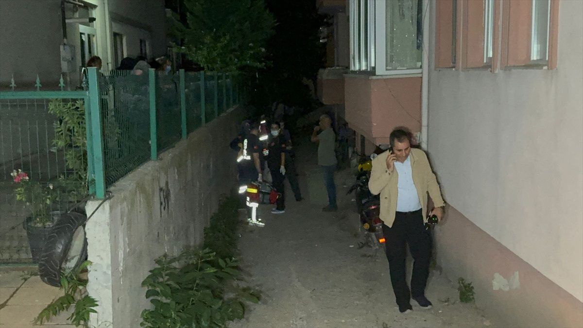 Düzce\'de Apartman Bodrumunda Ceset Bulundu