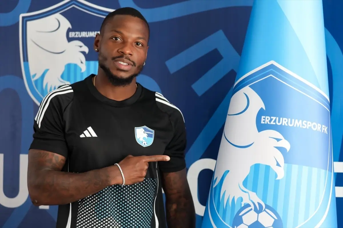 Erzurumspor, Streli Mamba\'yı Transfer Etti
