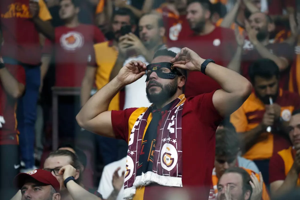 Osimhen Galatasaray\'da Debüt Etti