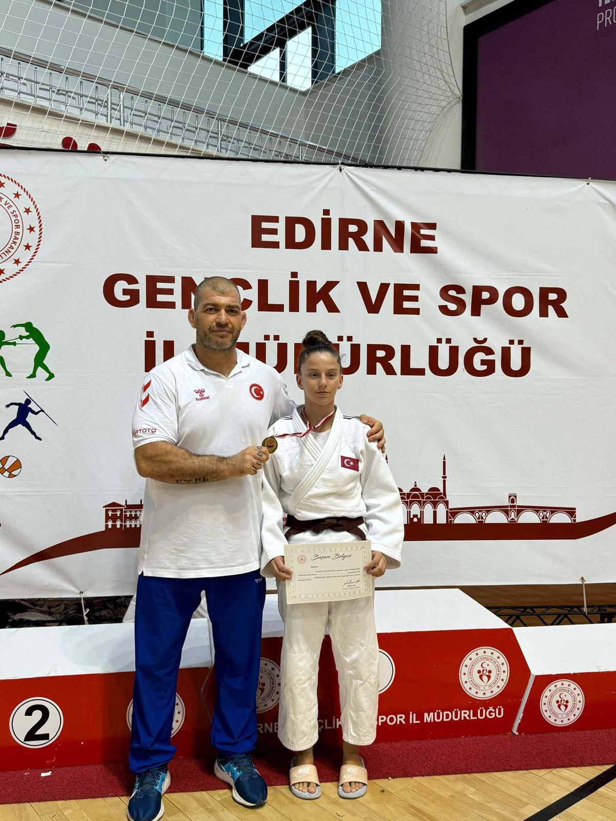İzmirli Judocular Altın Madalya Kazandı