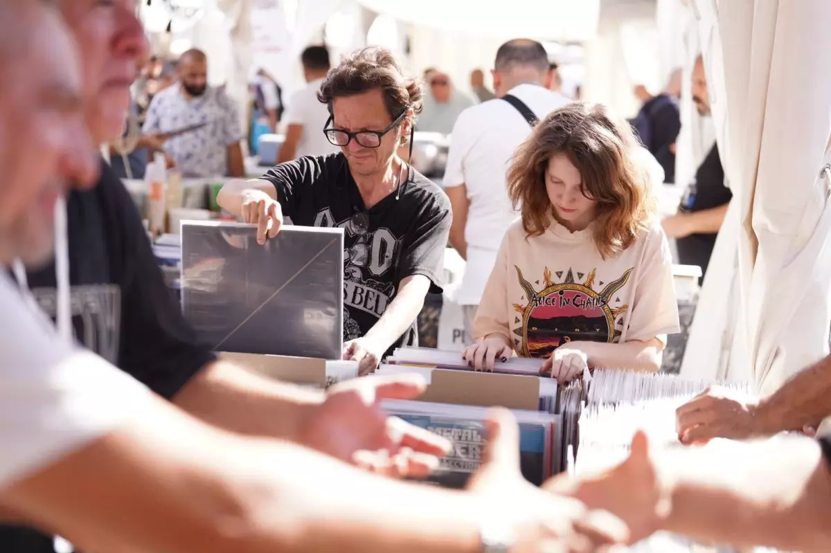 Şişli Plak Festivali Başladı