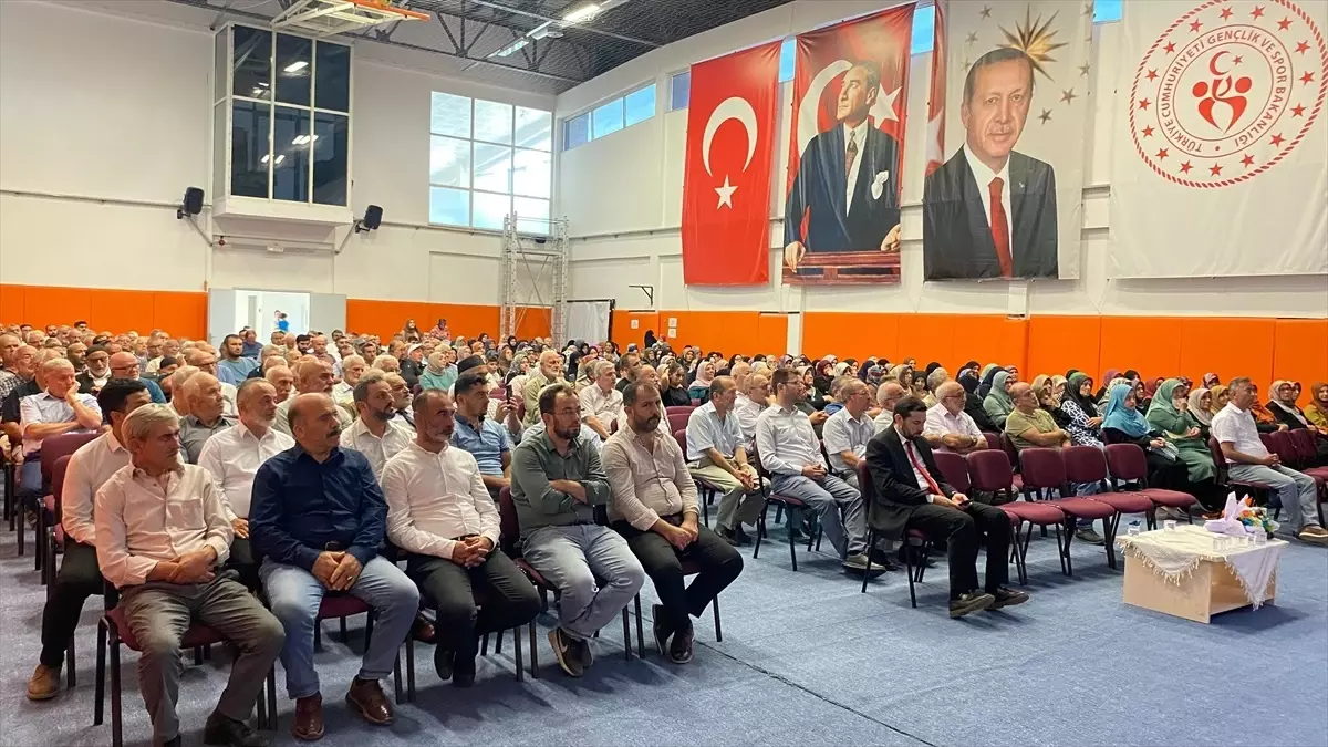 Türkeli\'de \'Peygamberimiz ve Şahsiyet İnşası\' Konferansı