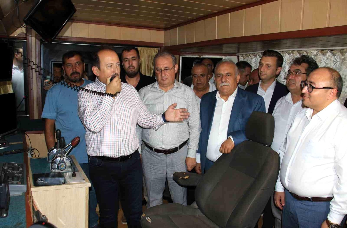 Mersin\'de Av Sezonu Açıldı: 441 Tekne Denize Açıldı
