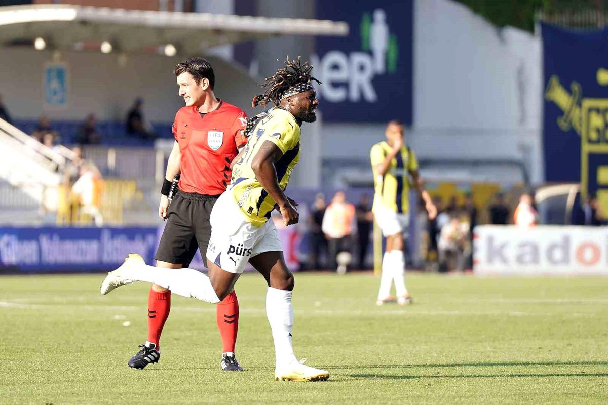 Saint-Maximin\'in İlk Golü Fenerbahçe\'yi Taşıdı