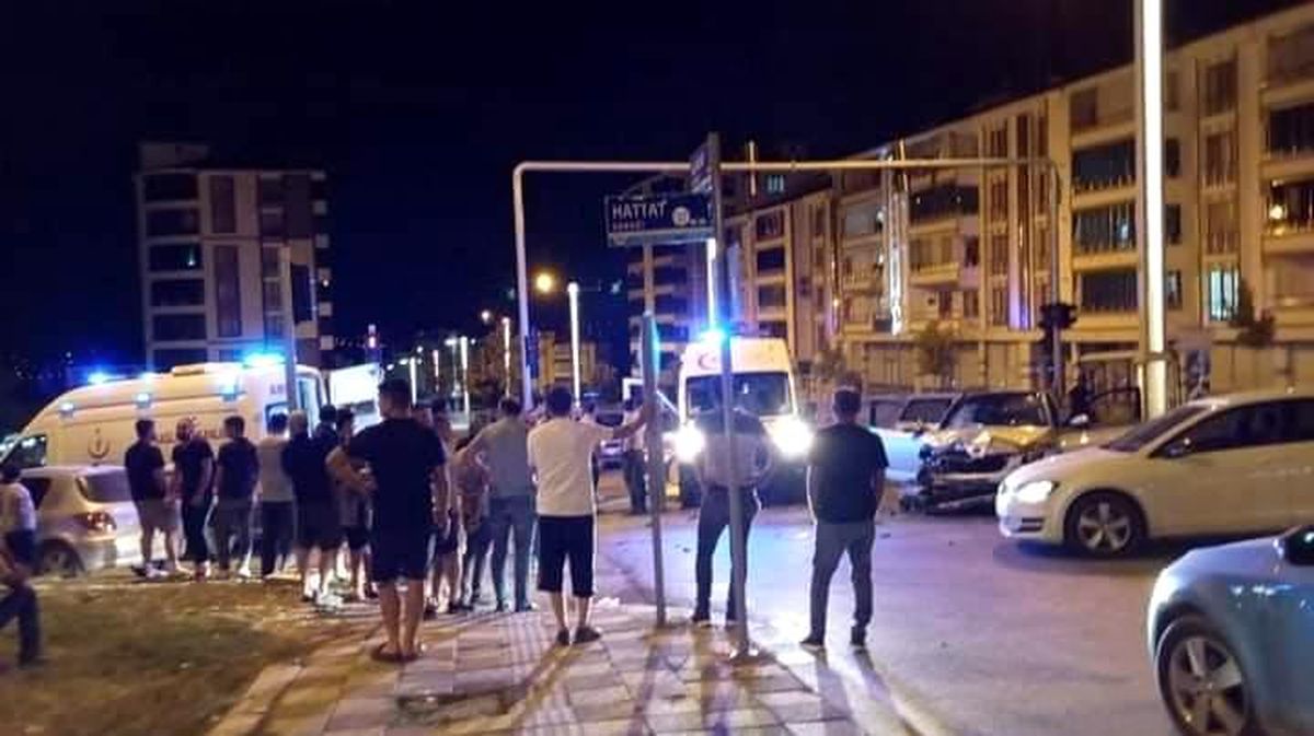 Elazığ\'da Kaza: 3 Yaralı