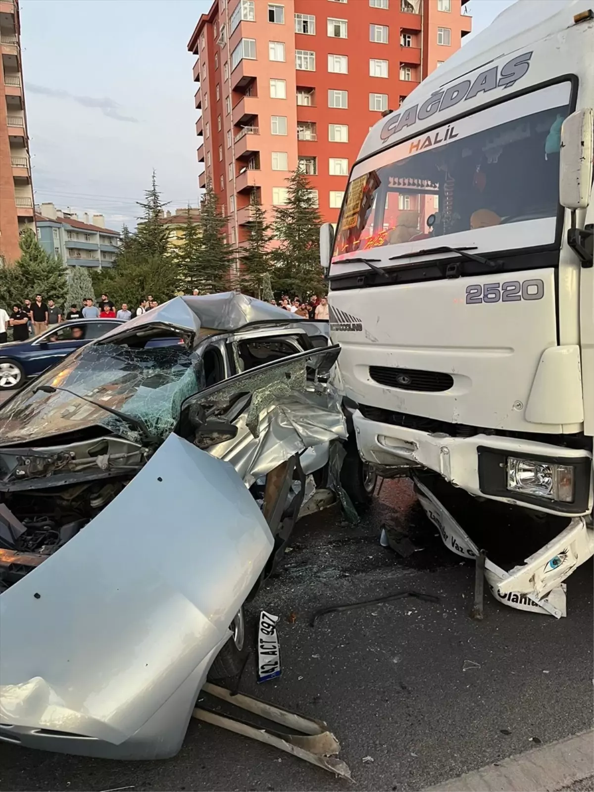 Konya\'da Trafik Kazası: Sürücü Hayatını Kaybetti