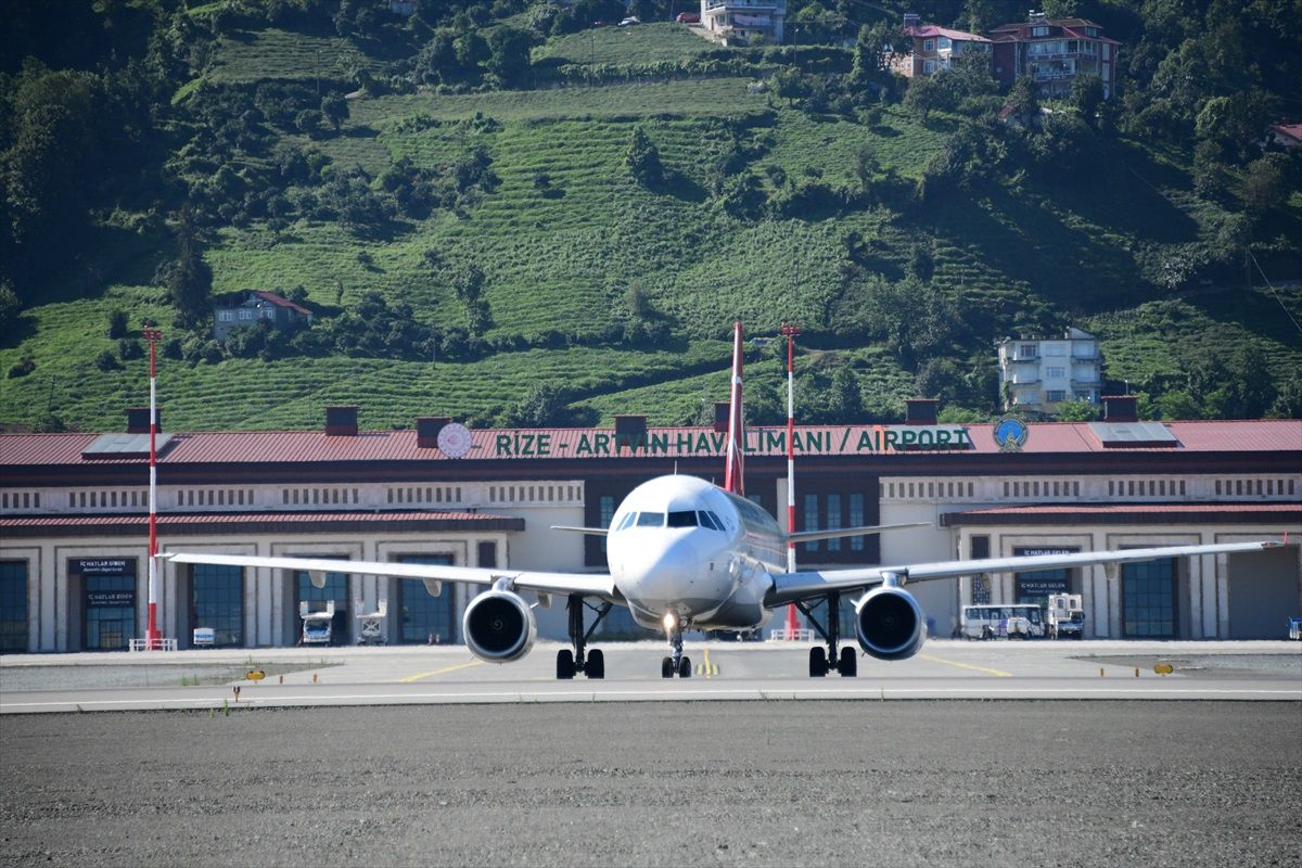 Rize-Artvin Havalimanı\'nda Uçuş ve Yolcu Artışı