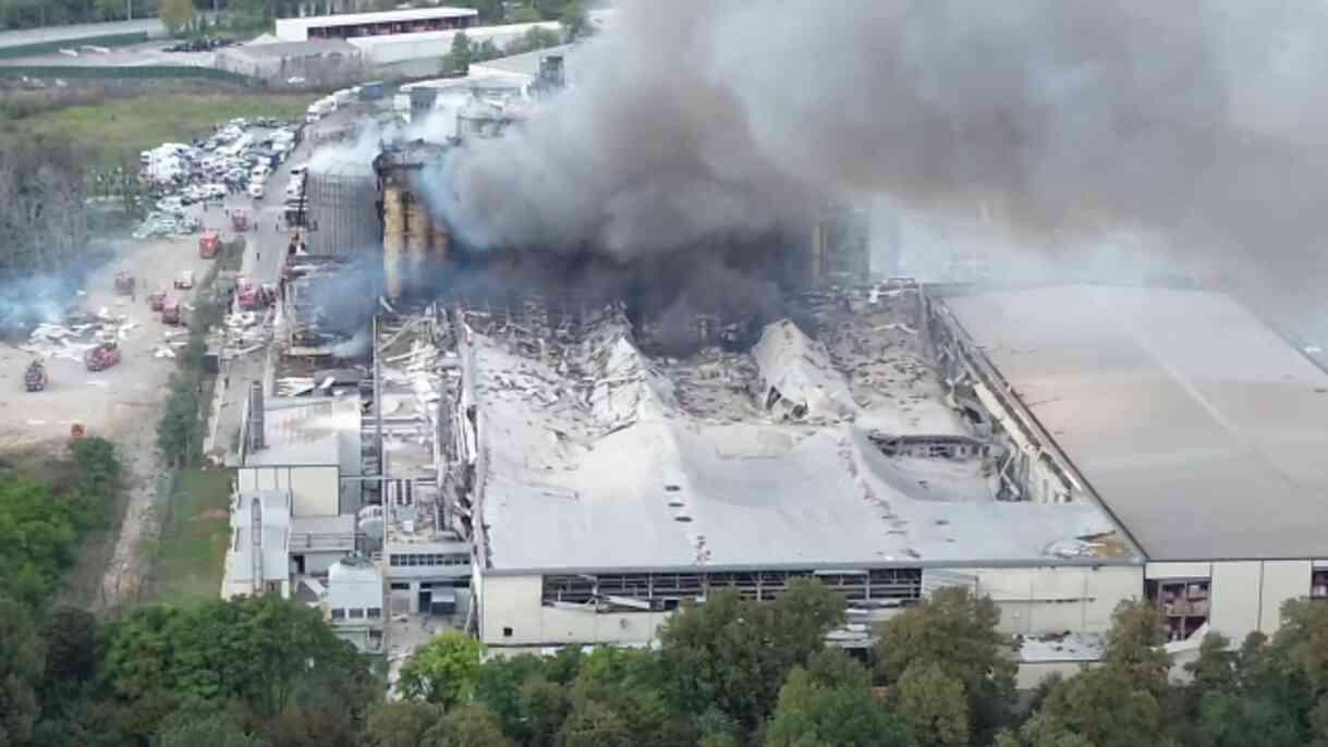 Sakarya'da Fabrika Patlaması: 25 Yaralı, Dehşet Anları Yaşandı