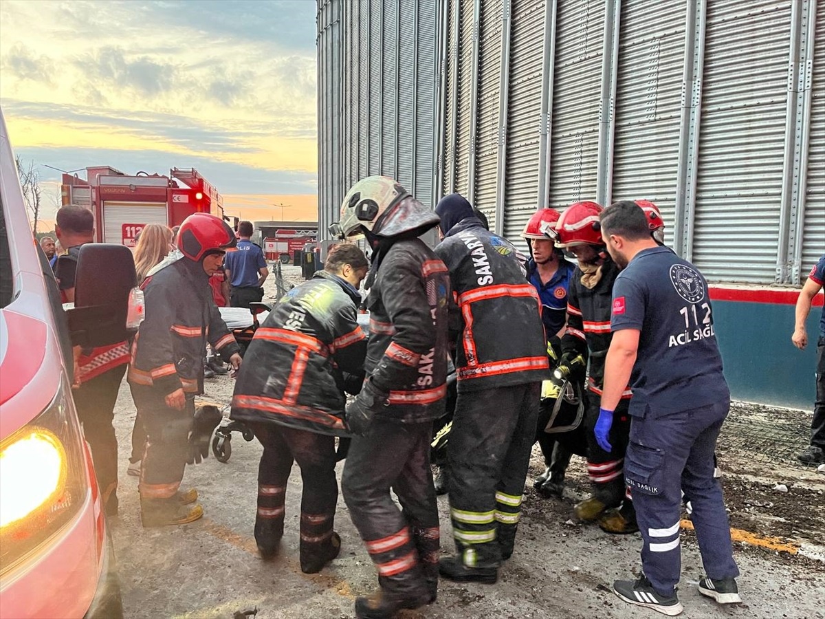 Hendek\'te Makarna Fabrikasında Patlama