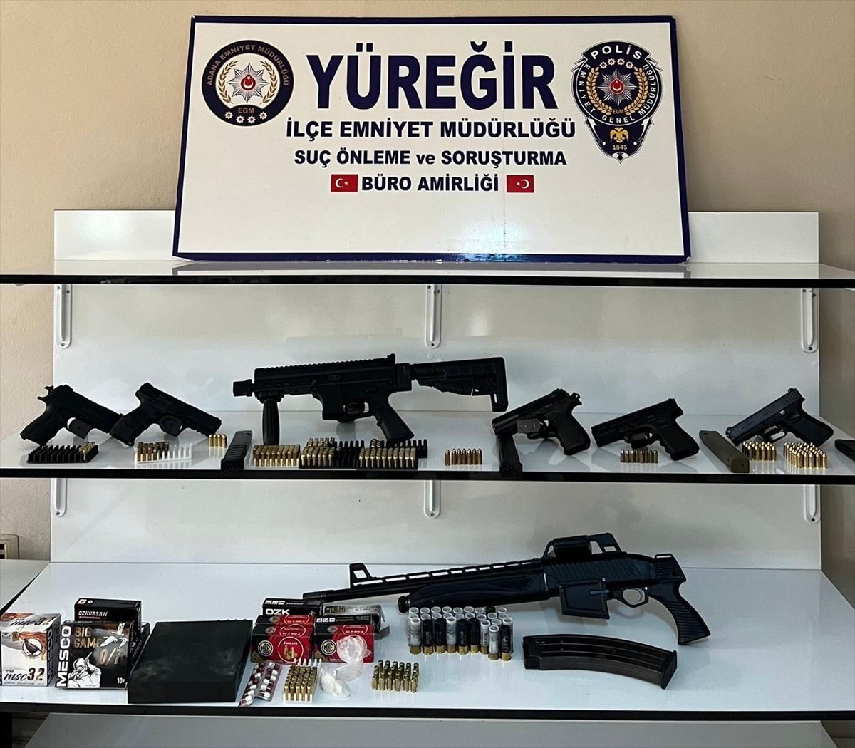 Yüreğir\'de Silah ve Uyuşturucu Operasyonu