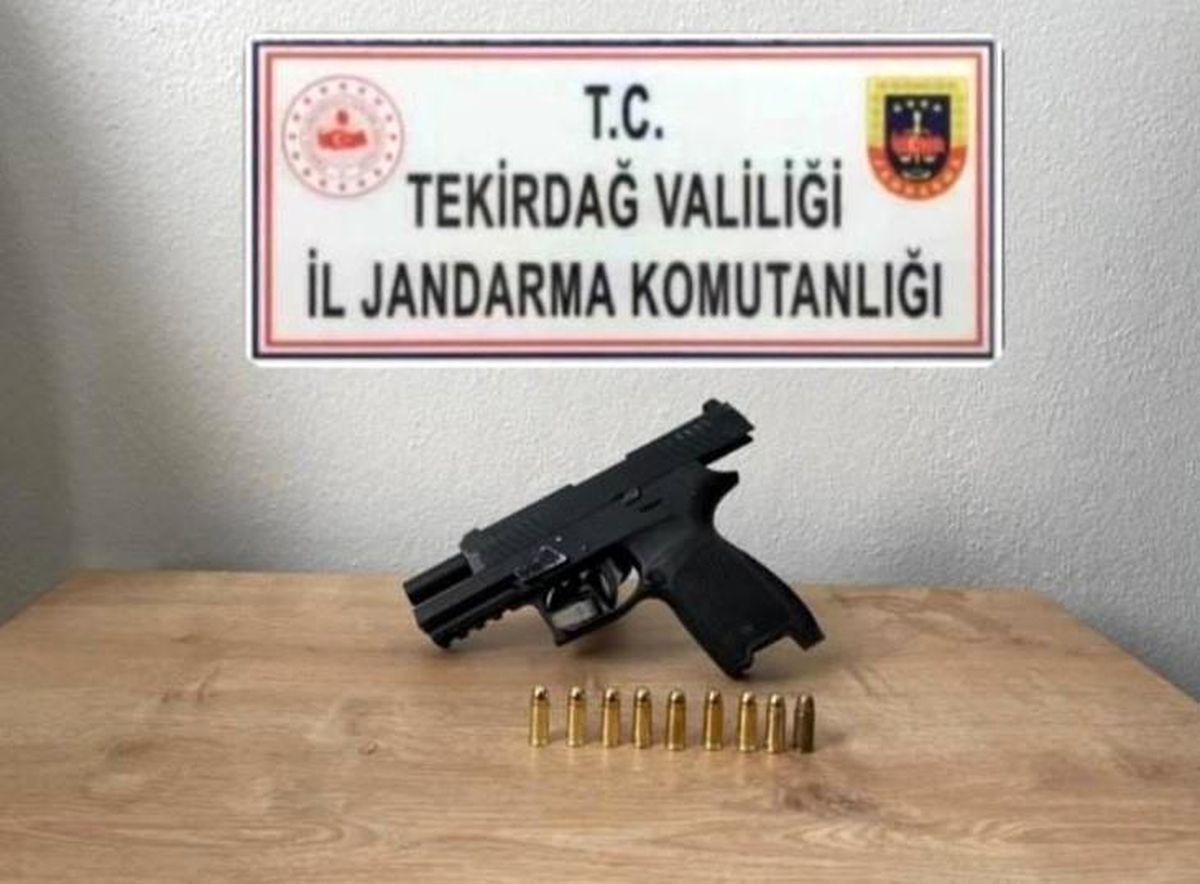 Tekirdağ\'da Silah Operasyonu: İki Şüpheli Gözaltında