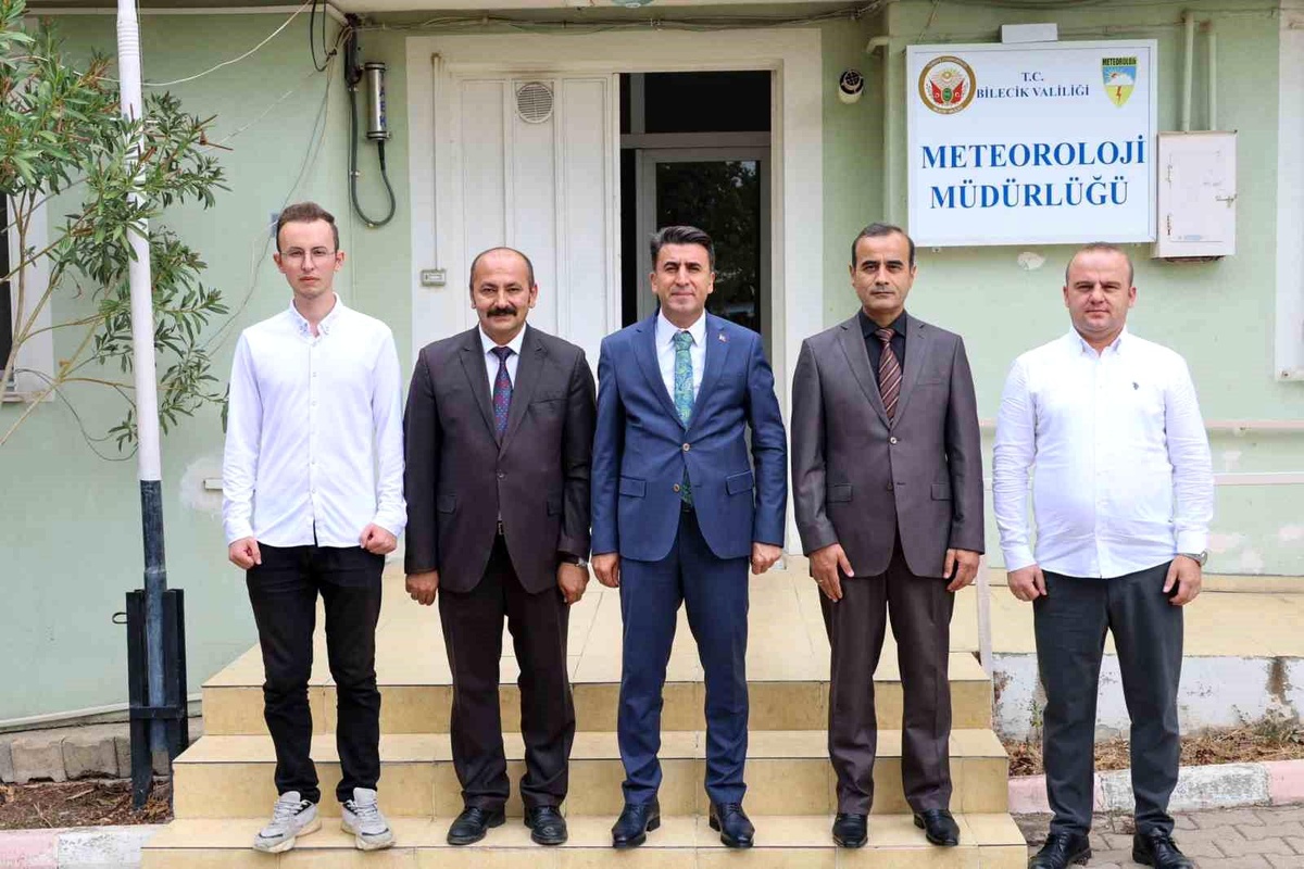 Vali Aygöl Meteoroloji Müdürlüğü\'nü Ziyaret Etti