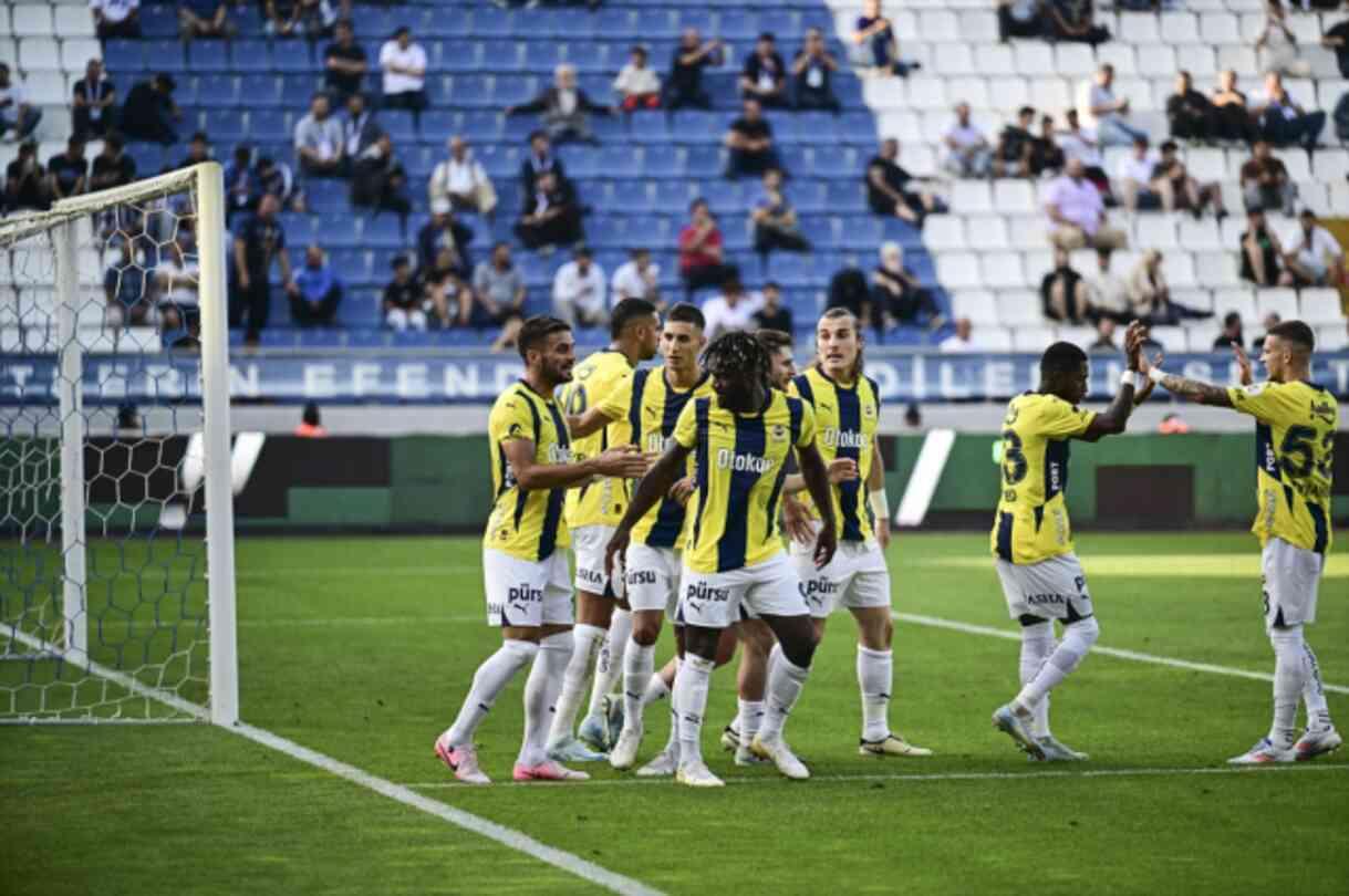 Zirve Kanarya'nın! Fenerbahçe, Kasımpaşa'yı 2-0 yendi