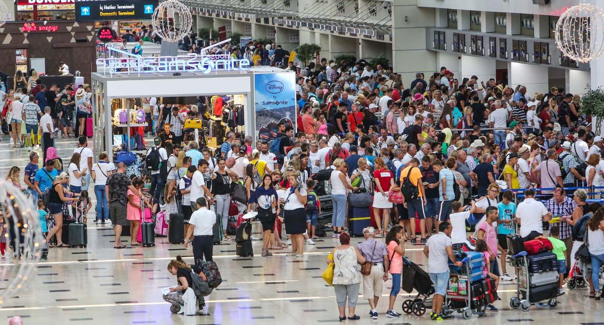 Antalya\'da Tarihi Turist Rekoru