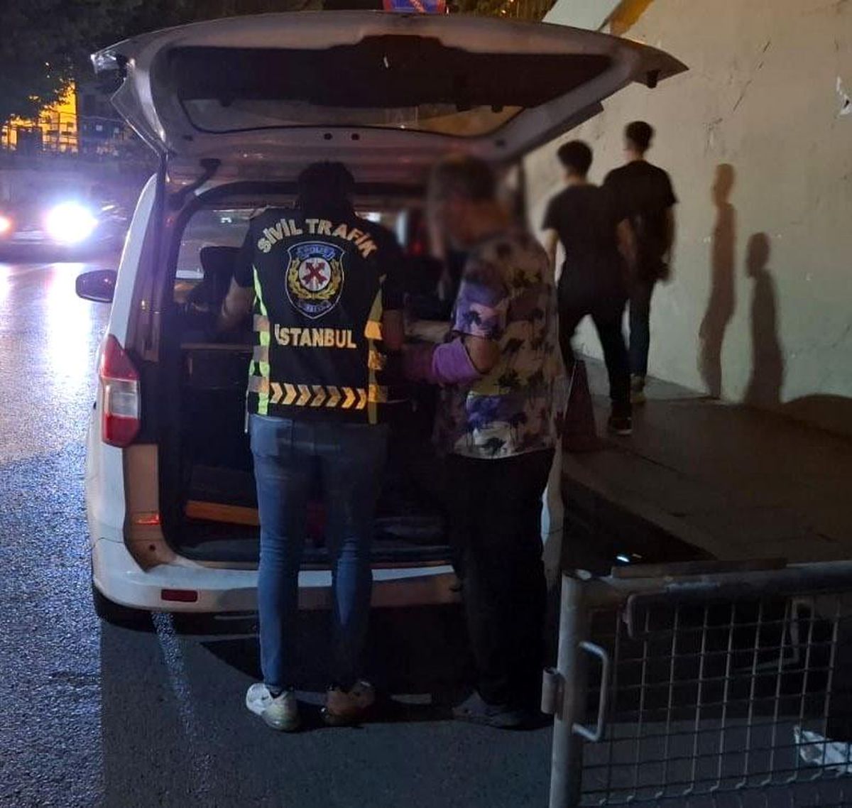 Kaldırımdan Giden Sürücüye Cezalı Müdahale