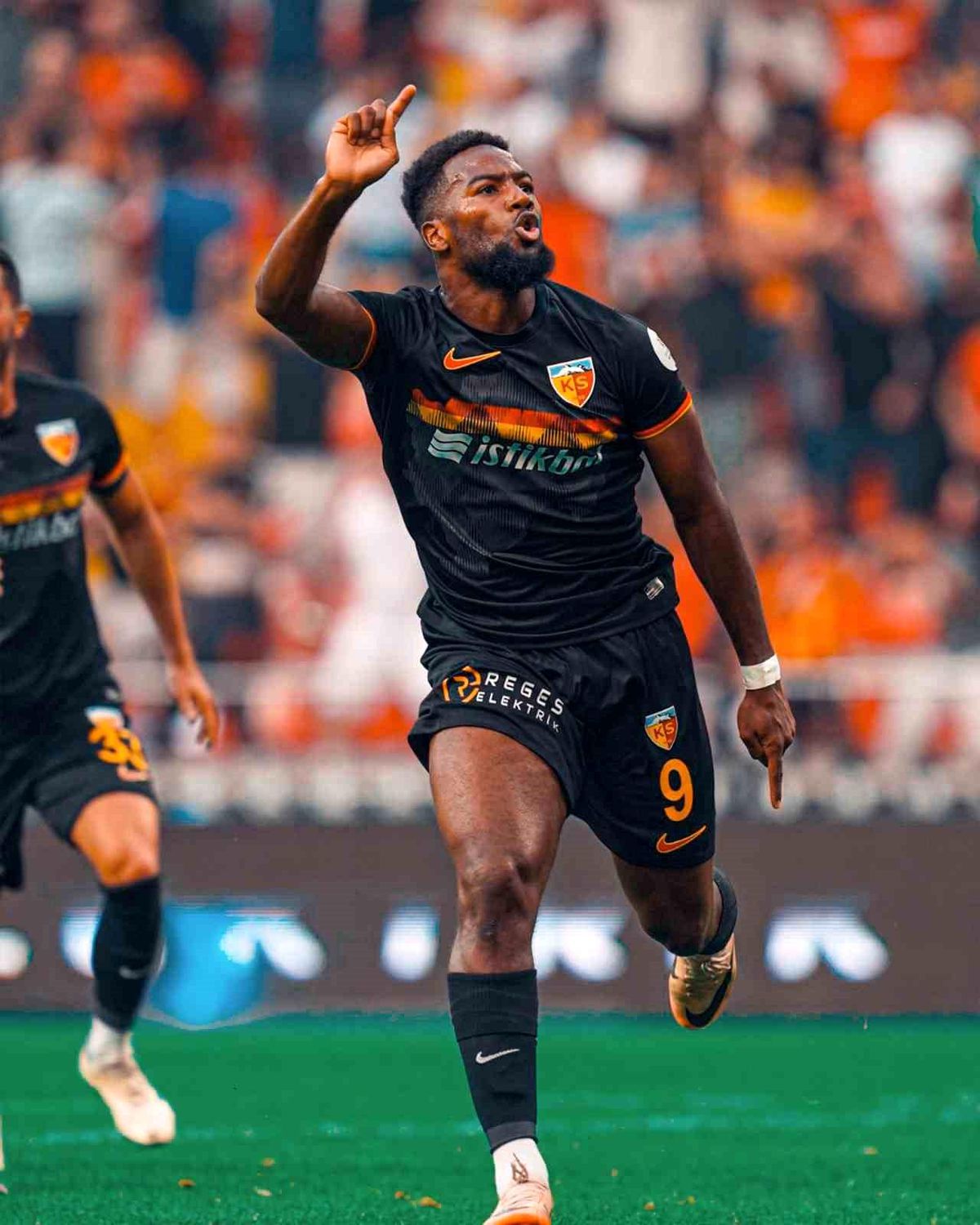 Duckens Nazon\'dan İlk Gol