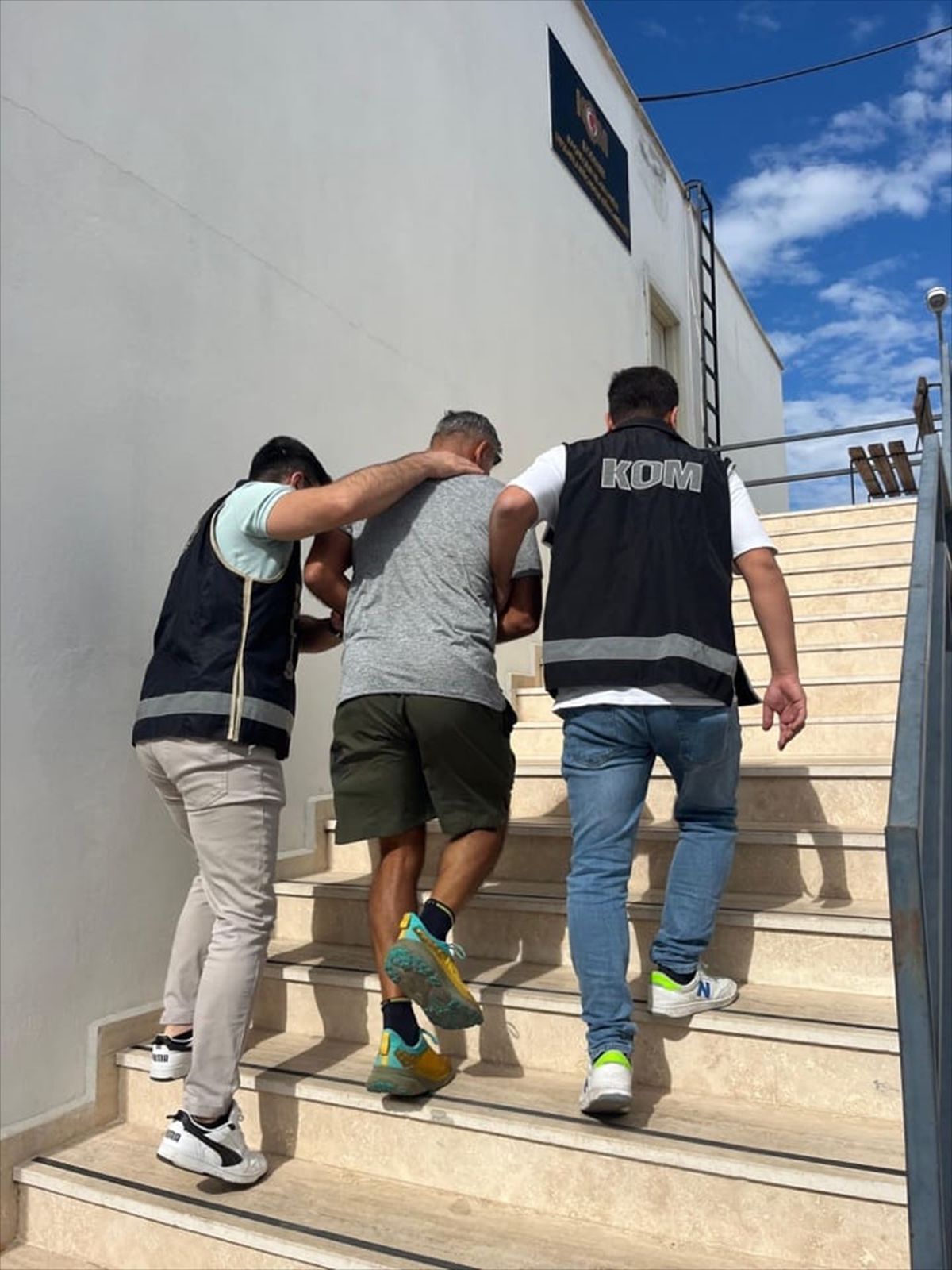 Interpol\'ün Aradığı Dolandırıcı Bodrum\'da Yakalandı