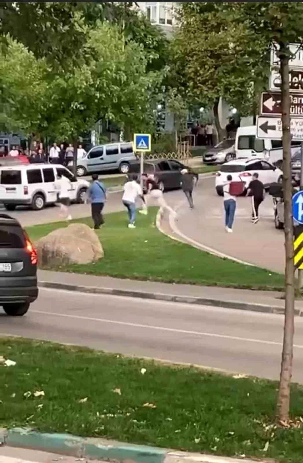 Bursa\'da Kavga Sokakları Savaş Alanına Çevirdi