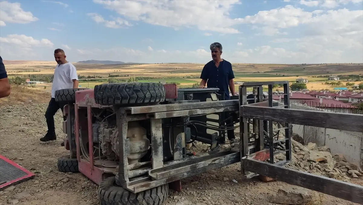 Forklift Devrildi: İşçi Hayatını Kaybetti