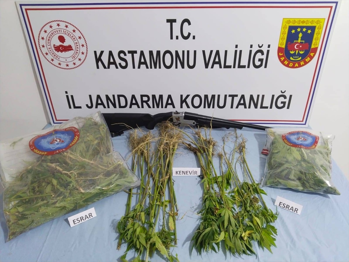Kastamonu\'da Uyuşturucu Operasyonu: 6 Gözaltı
