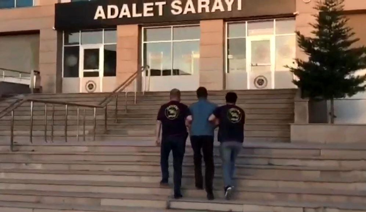 Van\'da 4 Kişi Suçlarından Tutuklandı