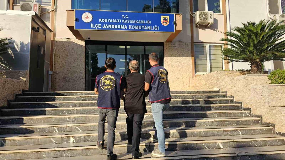 Antalya\'da 31 Yıl Cezalı Şahıs Yakalandı