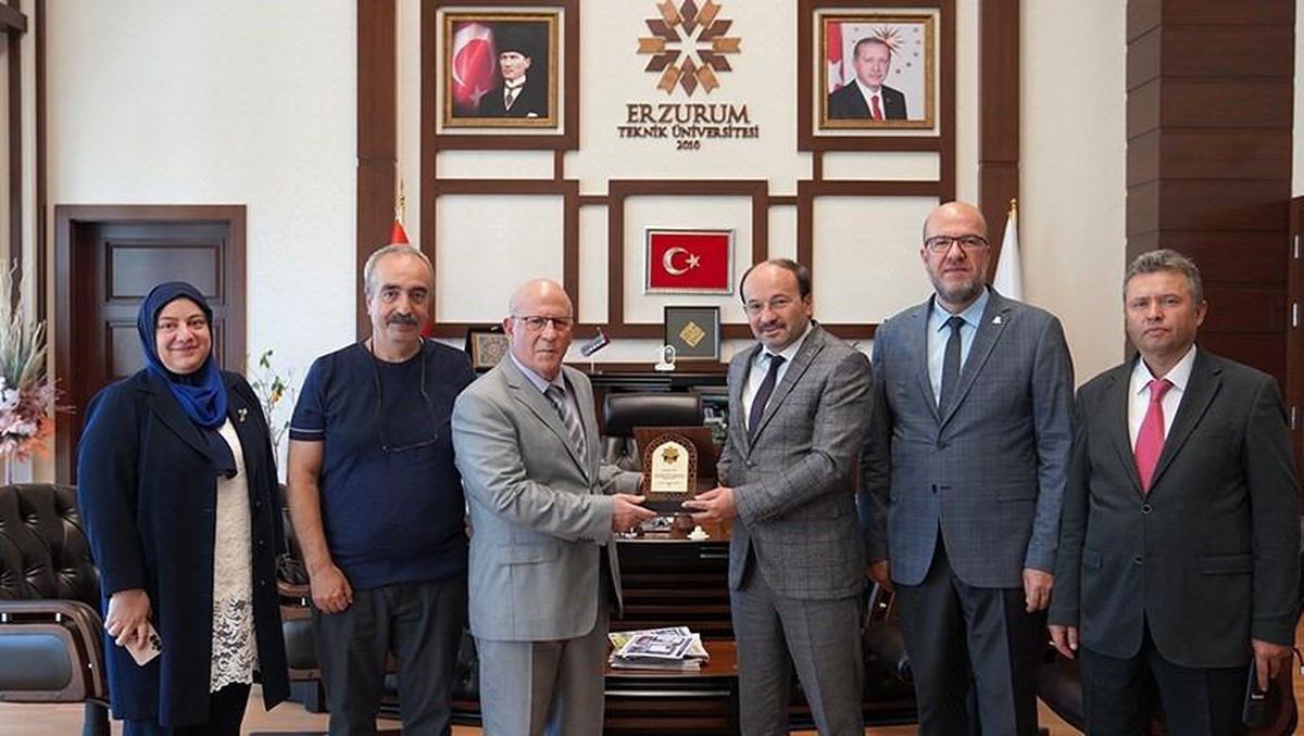 ETÜ\'ye 2000 Kitap Bağışı