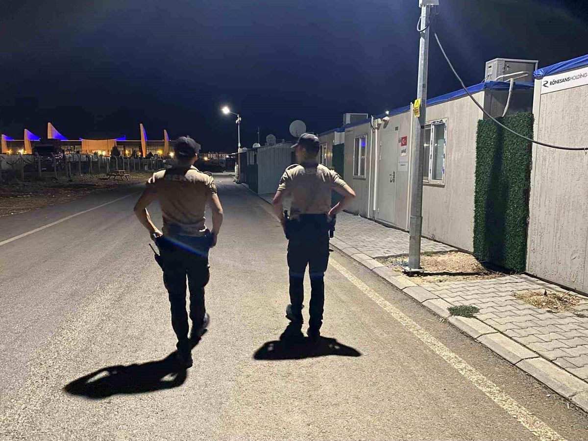 Adıyaman\'da Konteyner Kentte Güvenlik Denetimleri