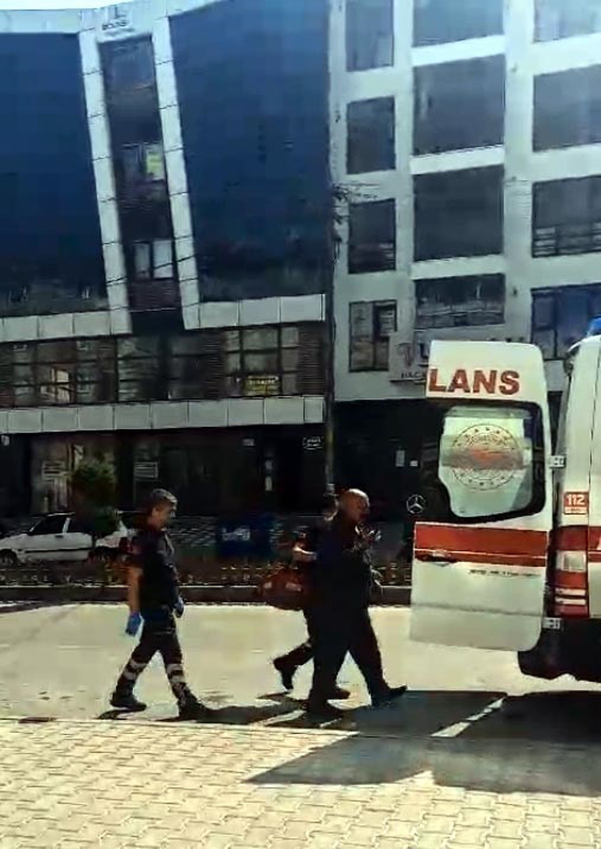 Bolu\'da Otobüs Kavgası: Bir Yolcu Bıçaklandı