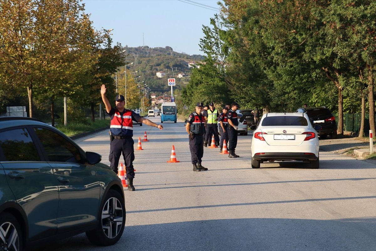 Düzce\'de 9 Şüpheli Yakalandı