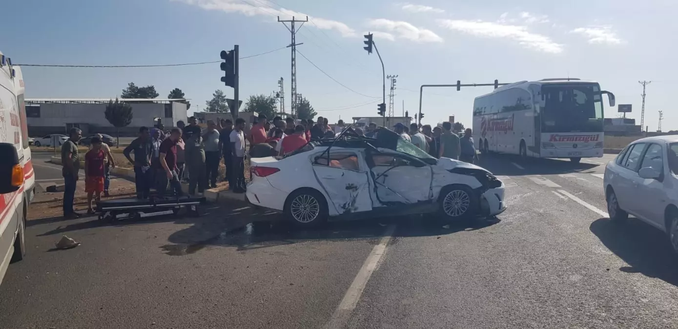 TIR ile Çarpışan Otomobilin Sürücüsü Hayatını Kaybetti