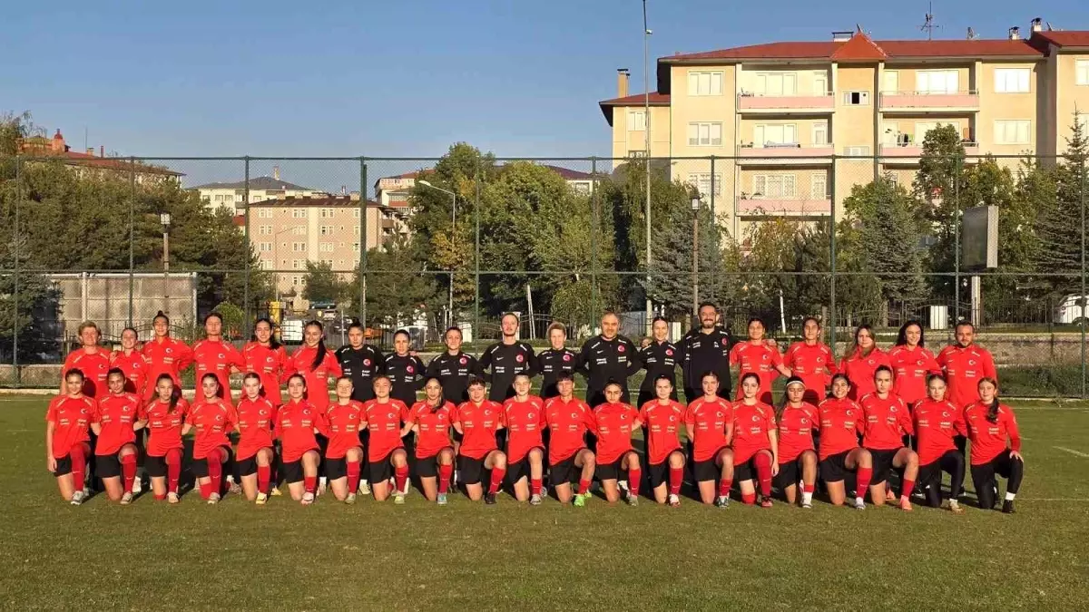 U19 Kadın Milli Takımı, Avrupa Şampiyonası Hazırlıklarına Erzurum\'da Başladı