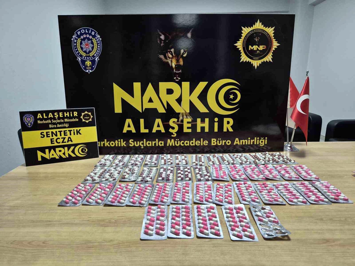 Alaşehir\'de Sentetik Ecza Hapı Ele Geçirildi