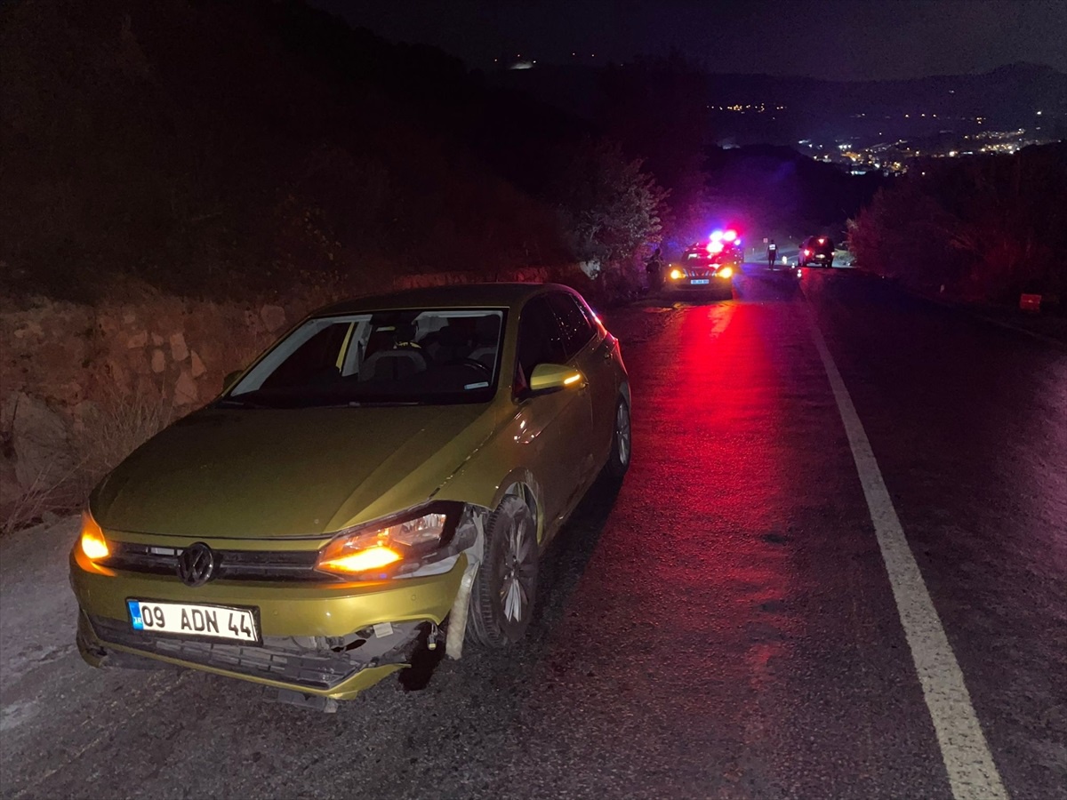 Söke\'de Otomobil-Motosiklet Çarpışması: 1 Ölü