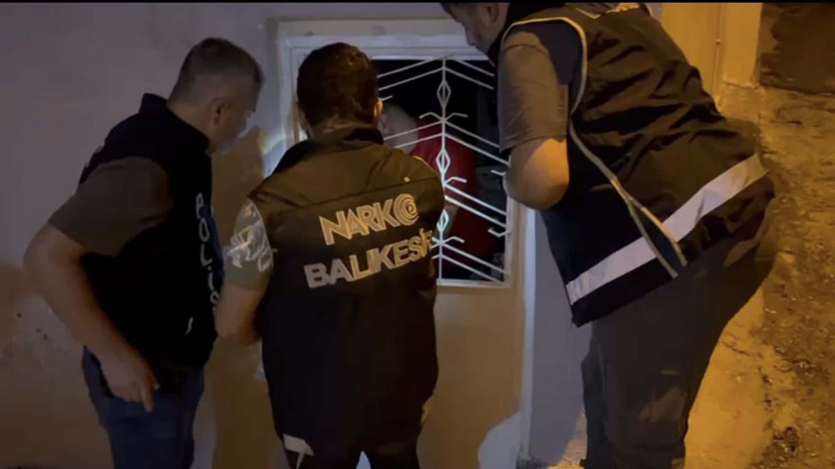 Balıkesir\'de Uyuşturucu Operasyonu: 51 Gözaltı