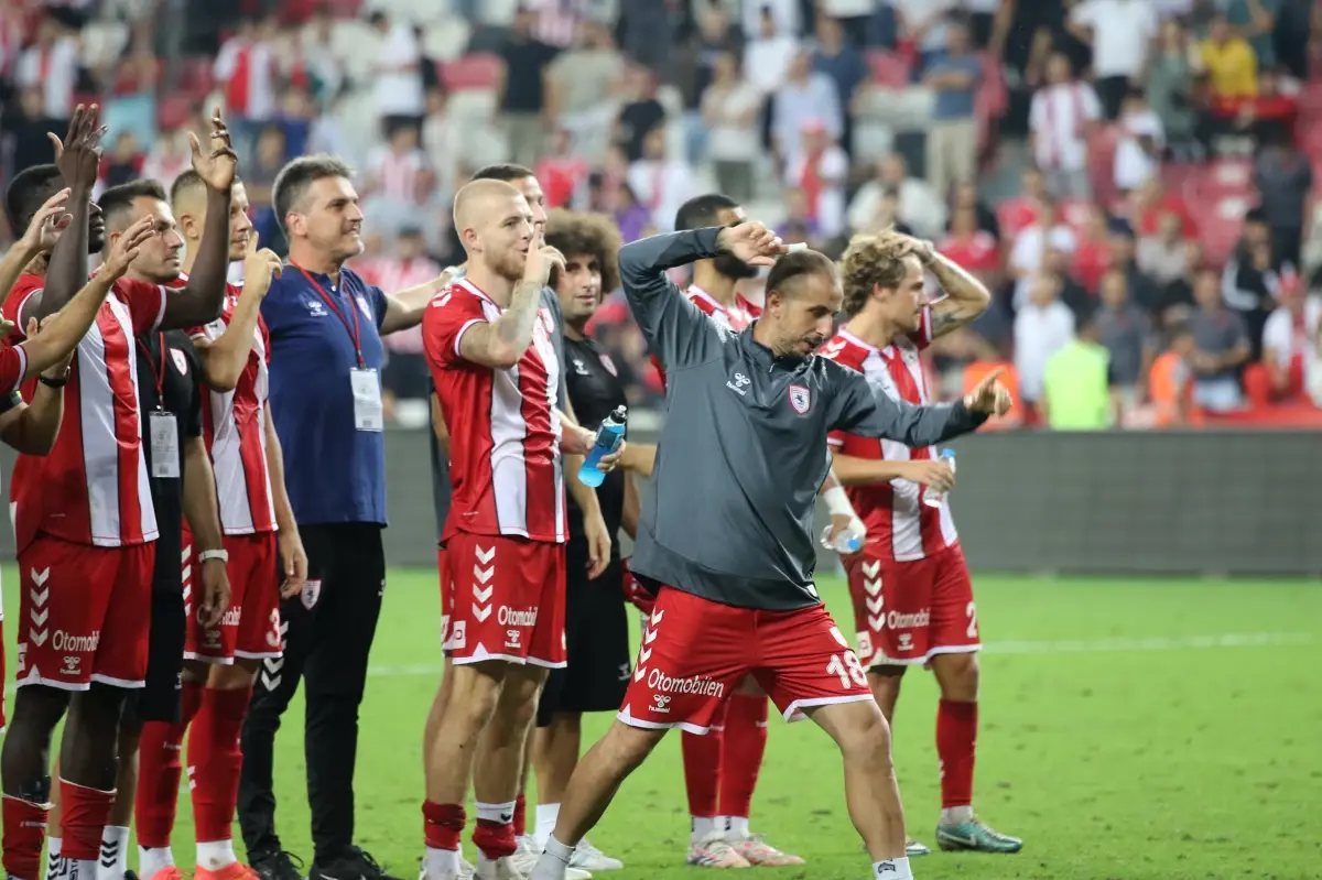 Samsunspor 2-0 ile güldü