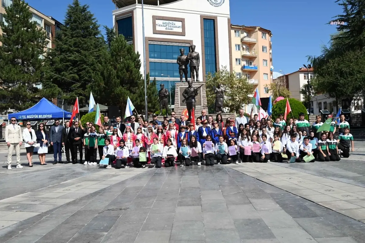 Bozüyük\'te İlköğretim Haftası Törenle Kutlandı