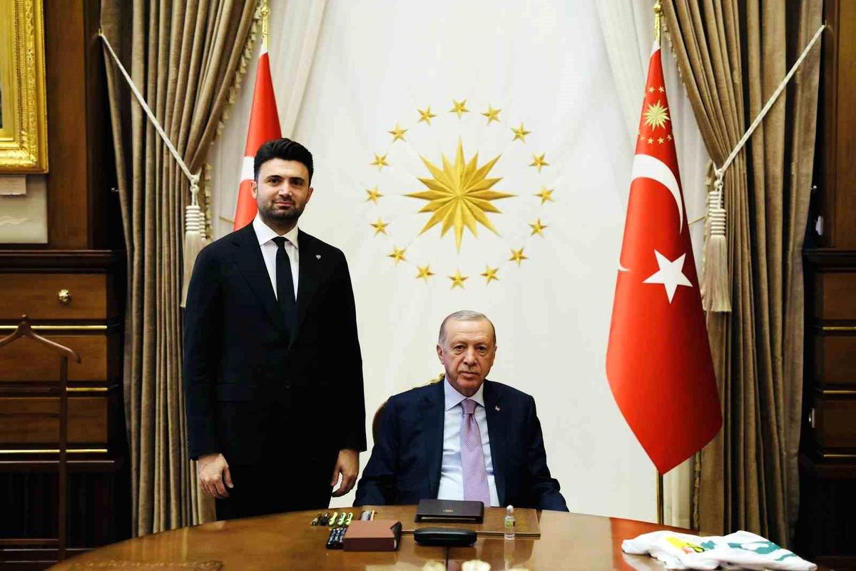 Bursaspor Başkanı Enes Çelik, Cumhurbaşkanı Erdoğan ile Görüştü