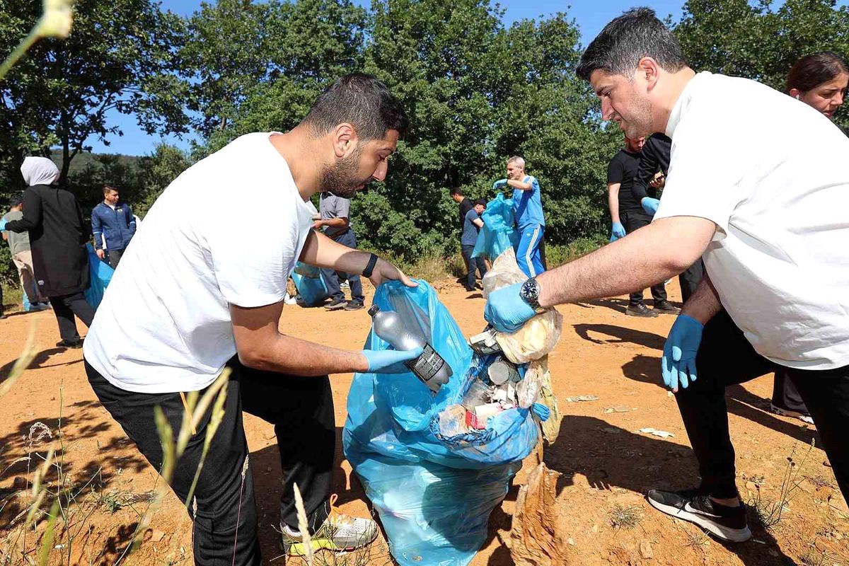 Ataşehir\'de Dünya Temizlik Günü Etkinliği