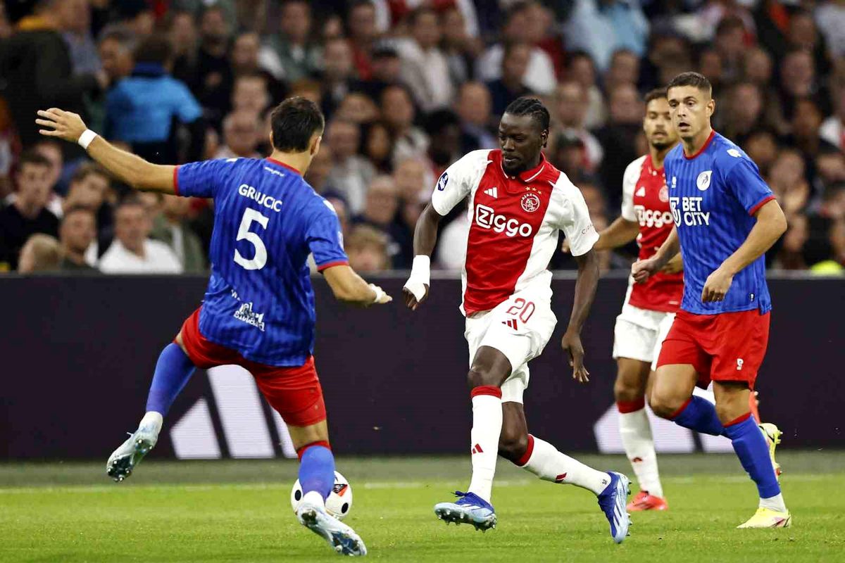 Ajax, Fortuna Sittard\'ı 5-0 Yendi