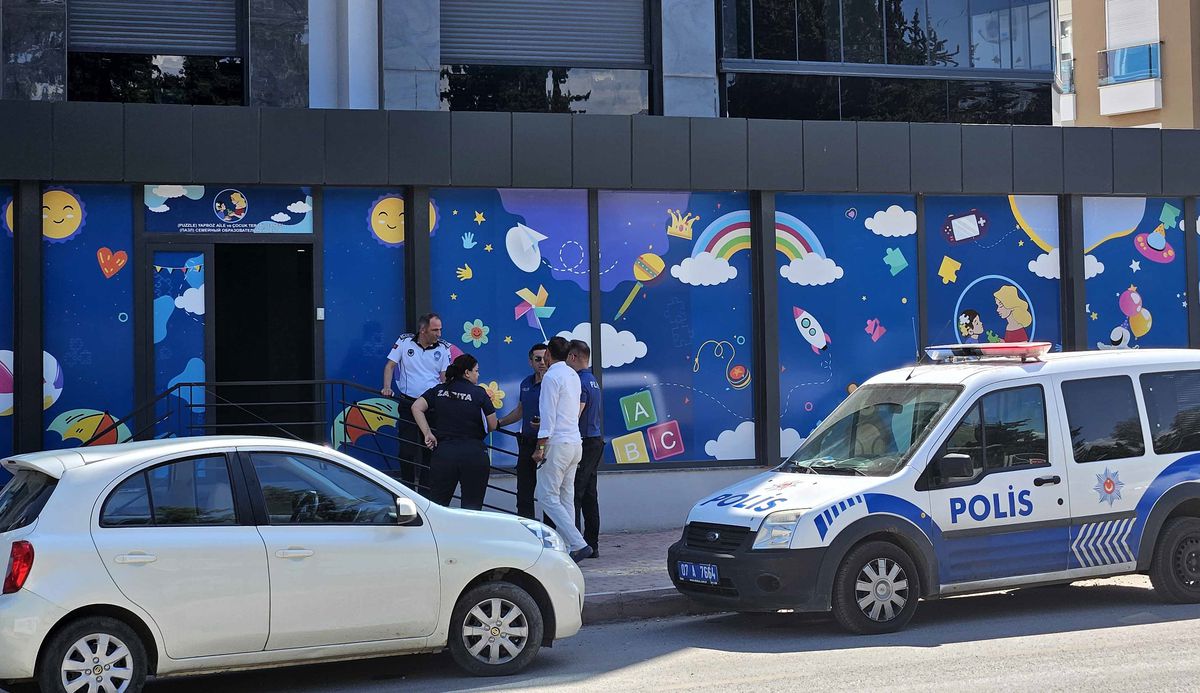 Antalya\'da Kaçak Rus Okulları Kapatıldı