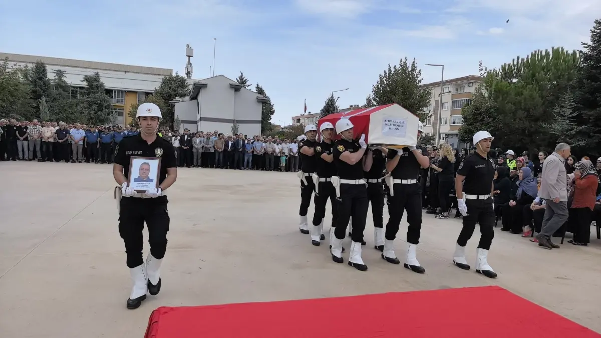 Mide Kanseriyle Savaşan Polis Hayatını Kaybetti