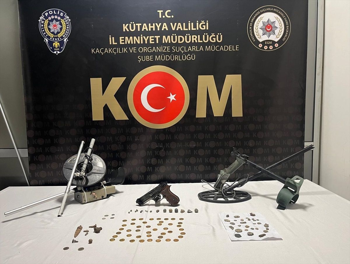 Kütahya\'da Tarihi Sikkeler Ele Geçirildi