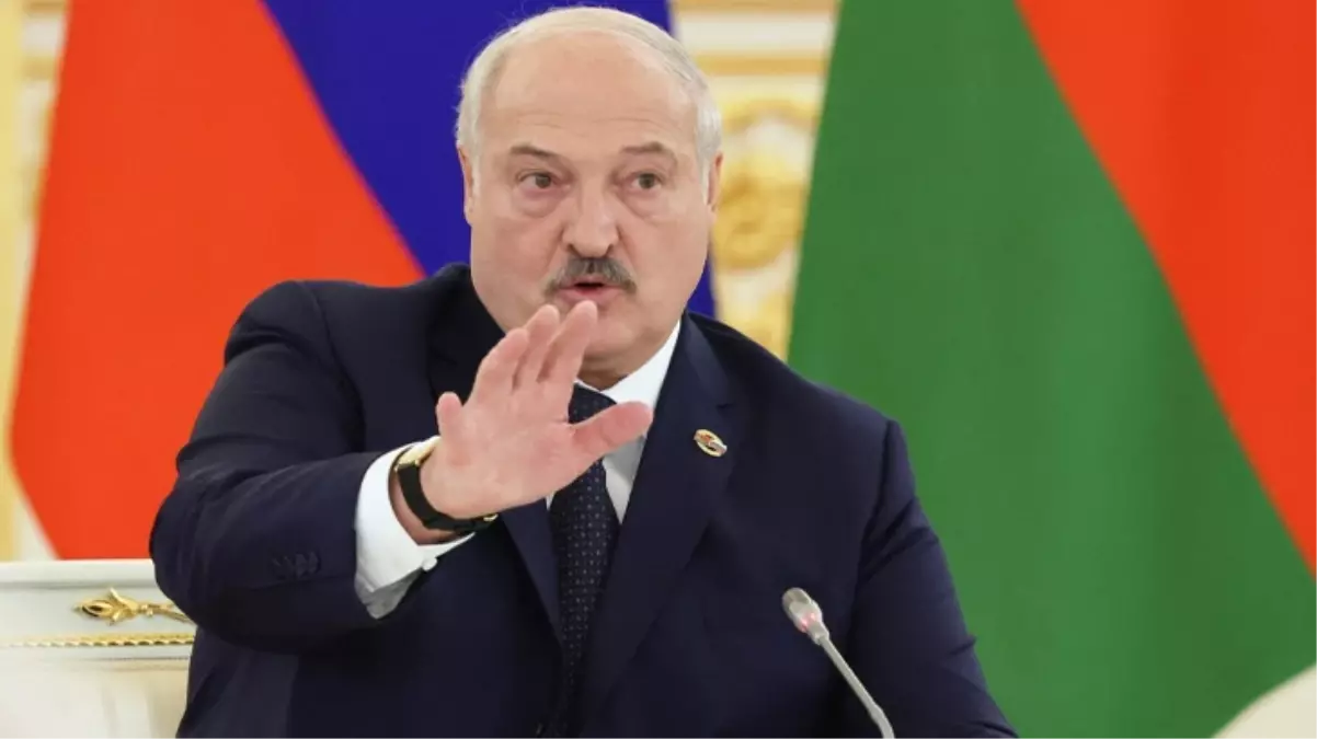 Lukaşenko açık açık uyardı: Belarus\'a yapılan saldırı Üçüncü Dünya Savaşı olur