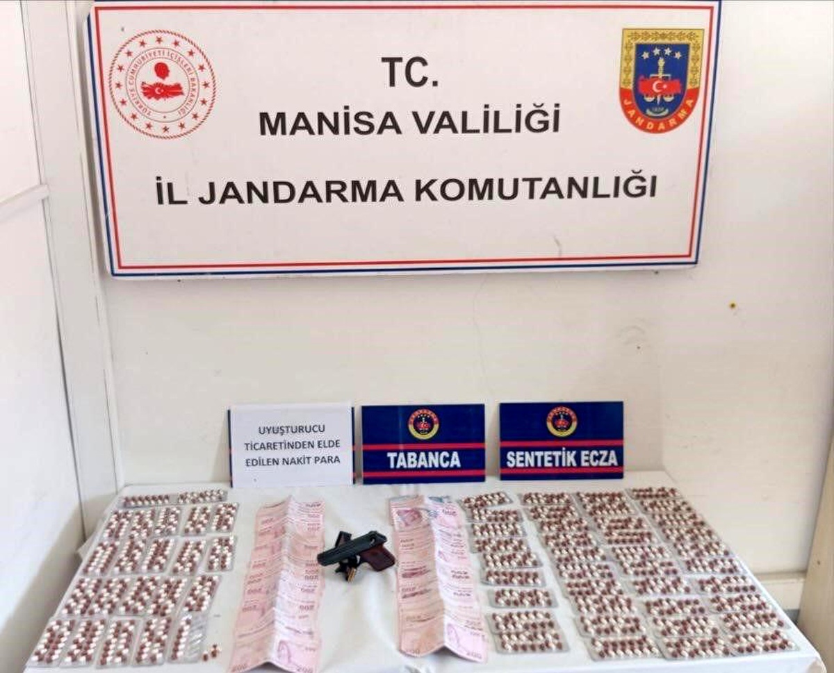 Manisa\'da Uyuşturucu Operasyonu